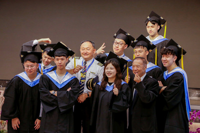 【公視公民新聞】朝陽科大飛航系畢業單飛 首屆畢業生展翅勇闖航空圖片