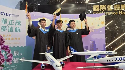 【威傳媒】朝陽科大首屆飛航系畢業單飛儀式 傳遞祝福「放手、信任與啟航」圖片